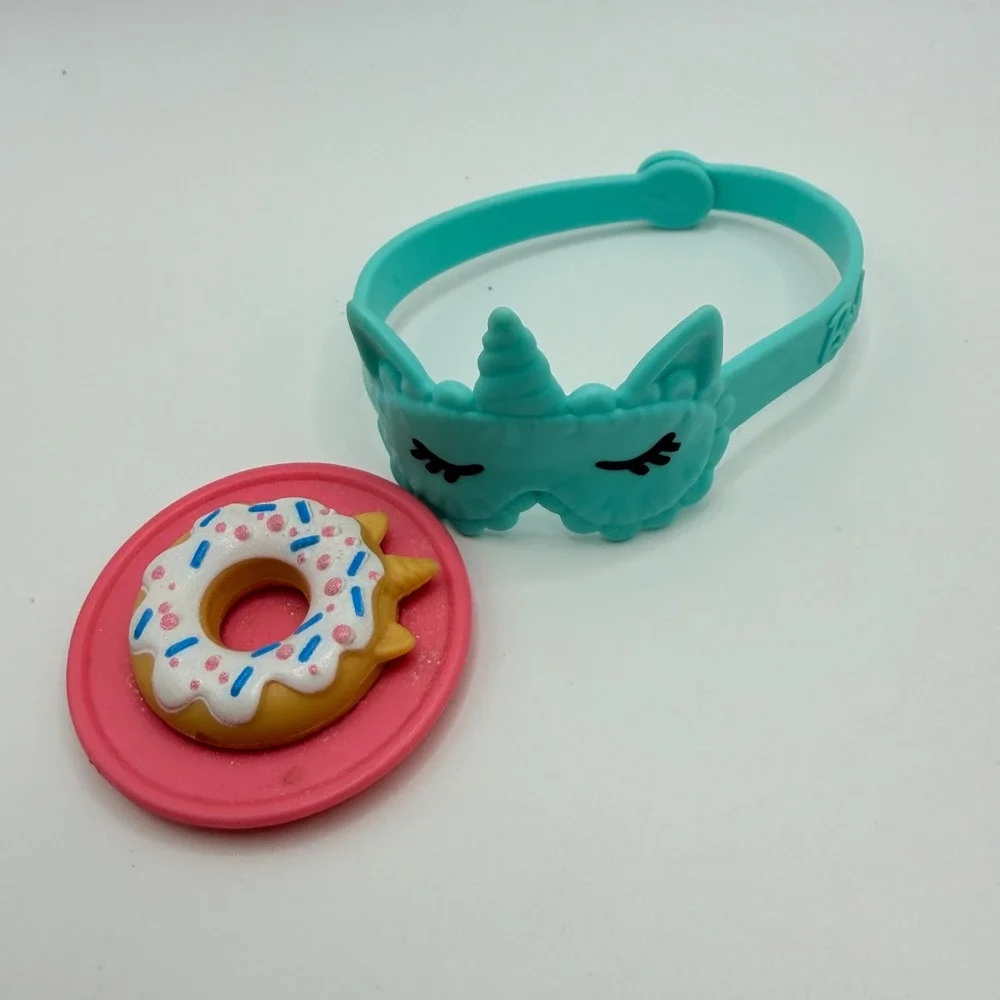 Barbie Fashion Set Unicorn Nightgown Shoes Mask Donut Set Doll Clothes Accessory